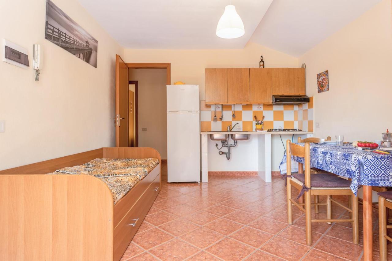 San Carlo - Private Beach Кампофеличе-ди-Роччелла Экстерьер фото
